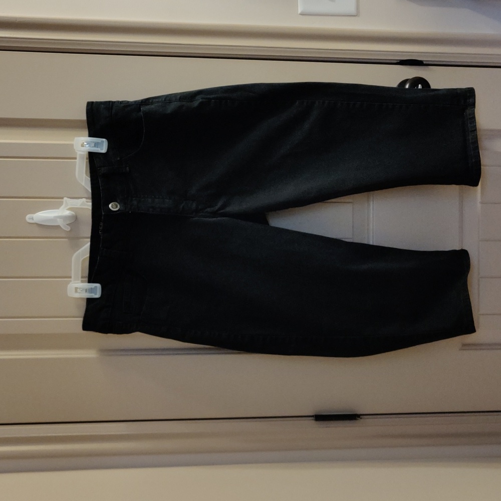 Black Capris - Picture 2 of 3